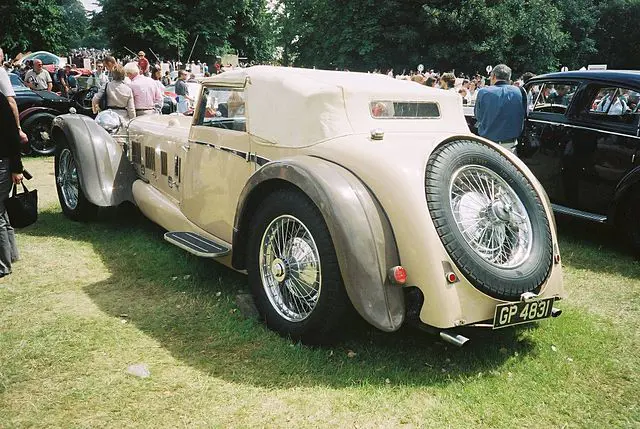 Daimler Double Six