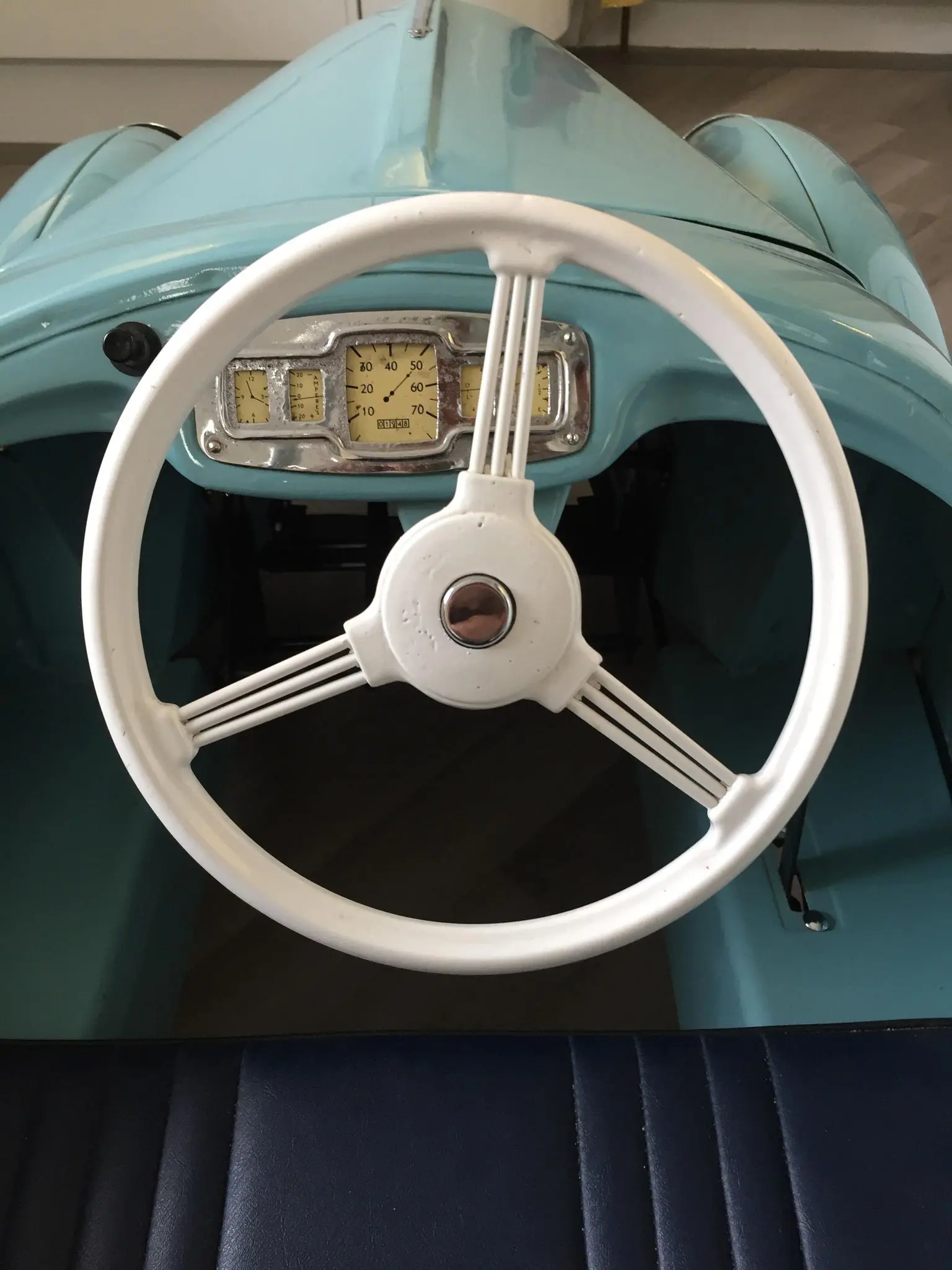 Austin Steering Wheel