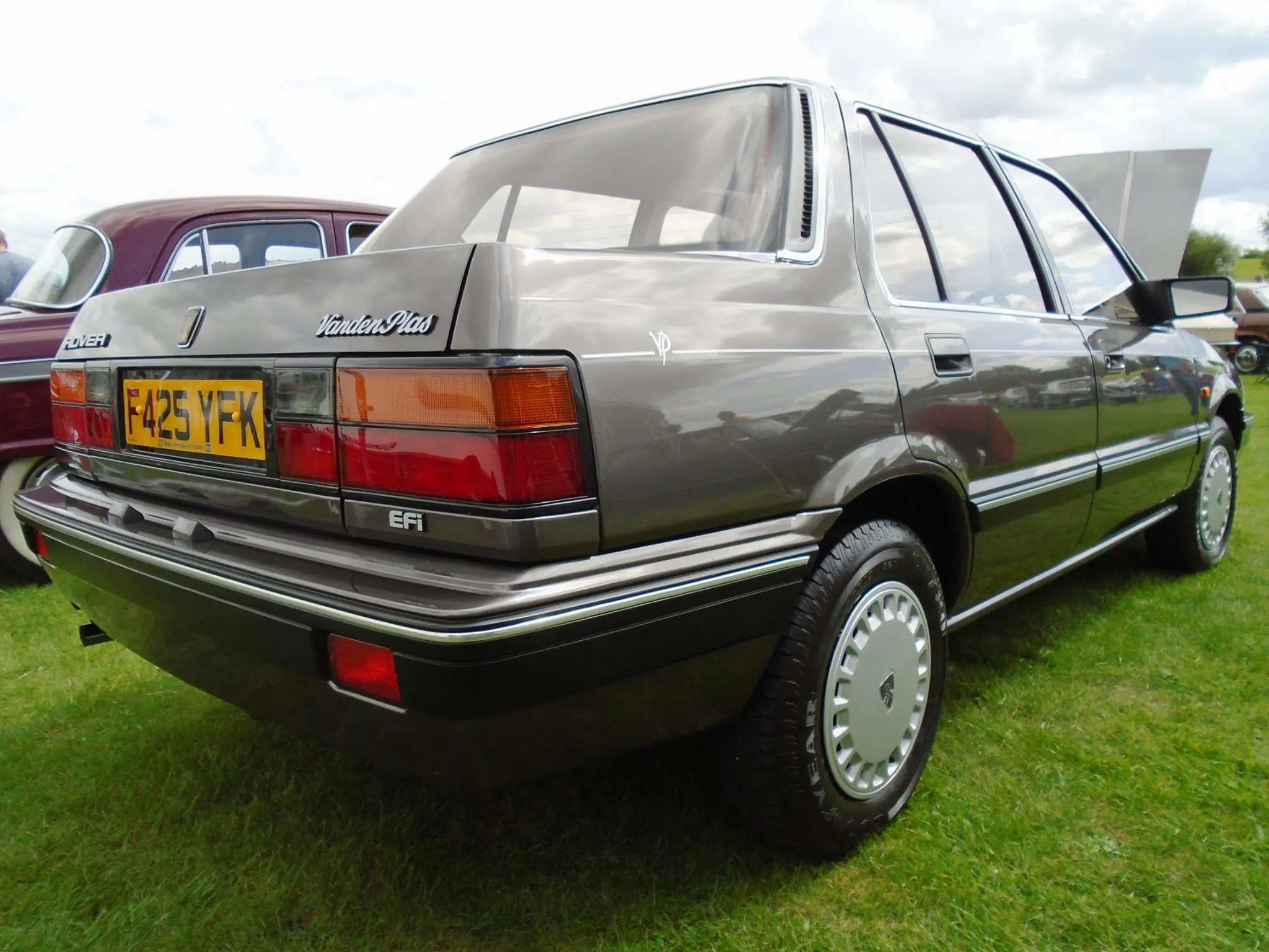 Rover 216