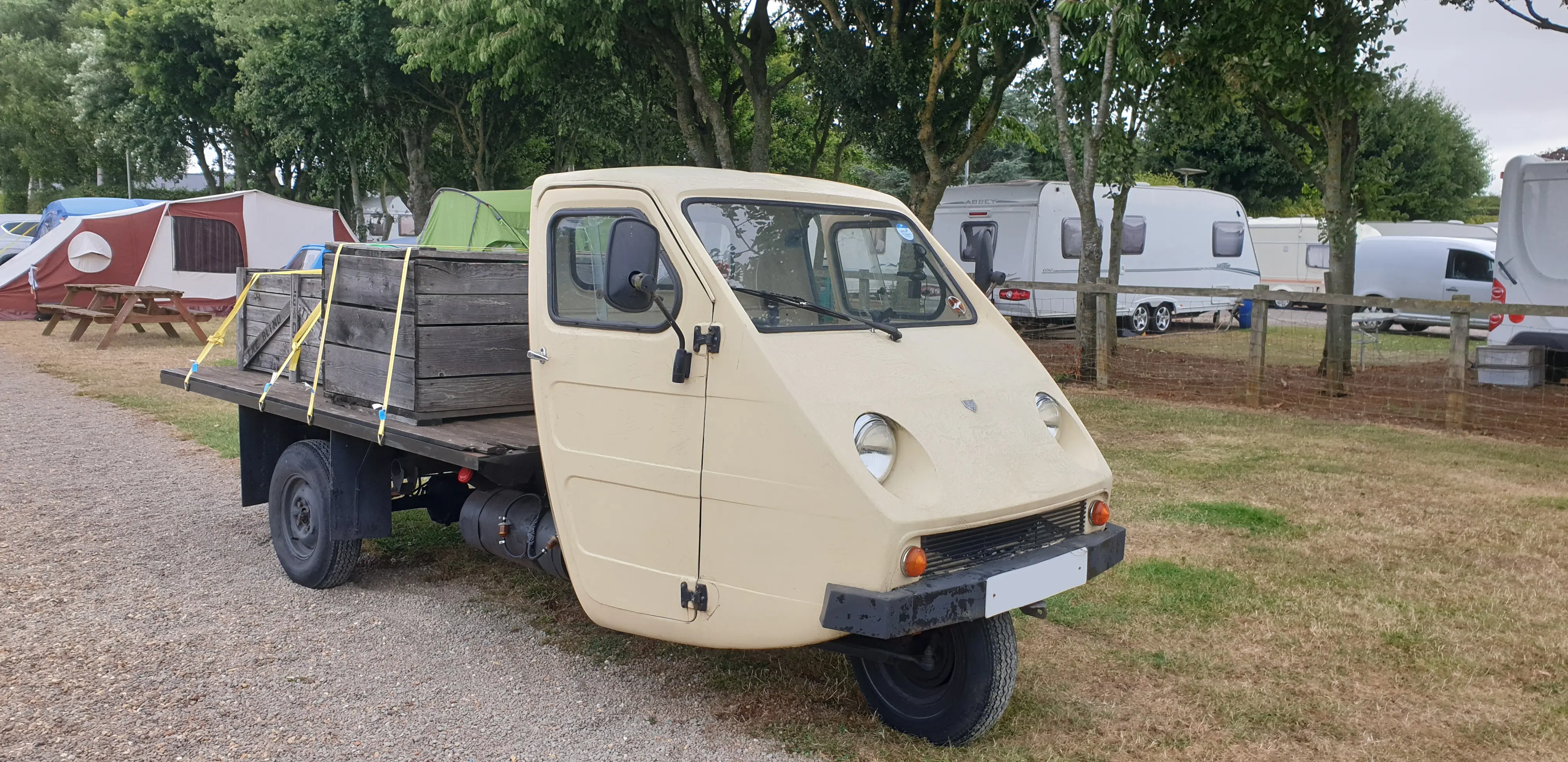 Three wheeled van