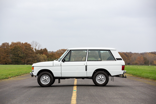 White Range Rover Car