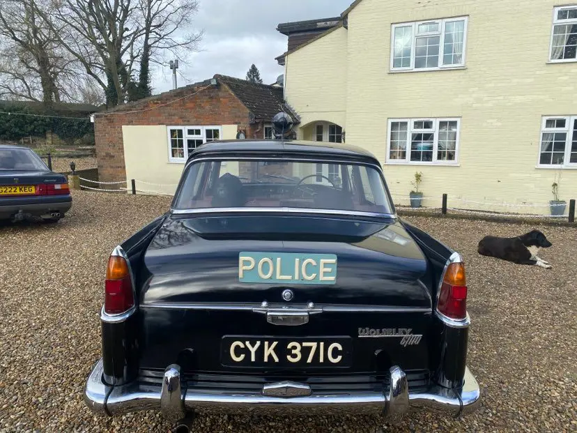 POLICE WOLSELEY