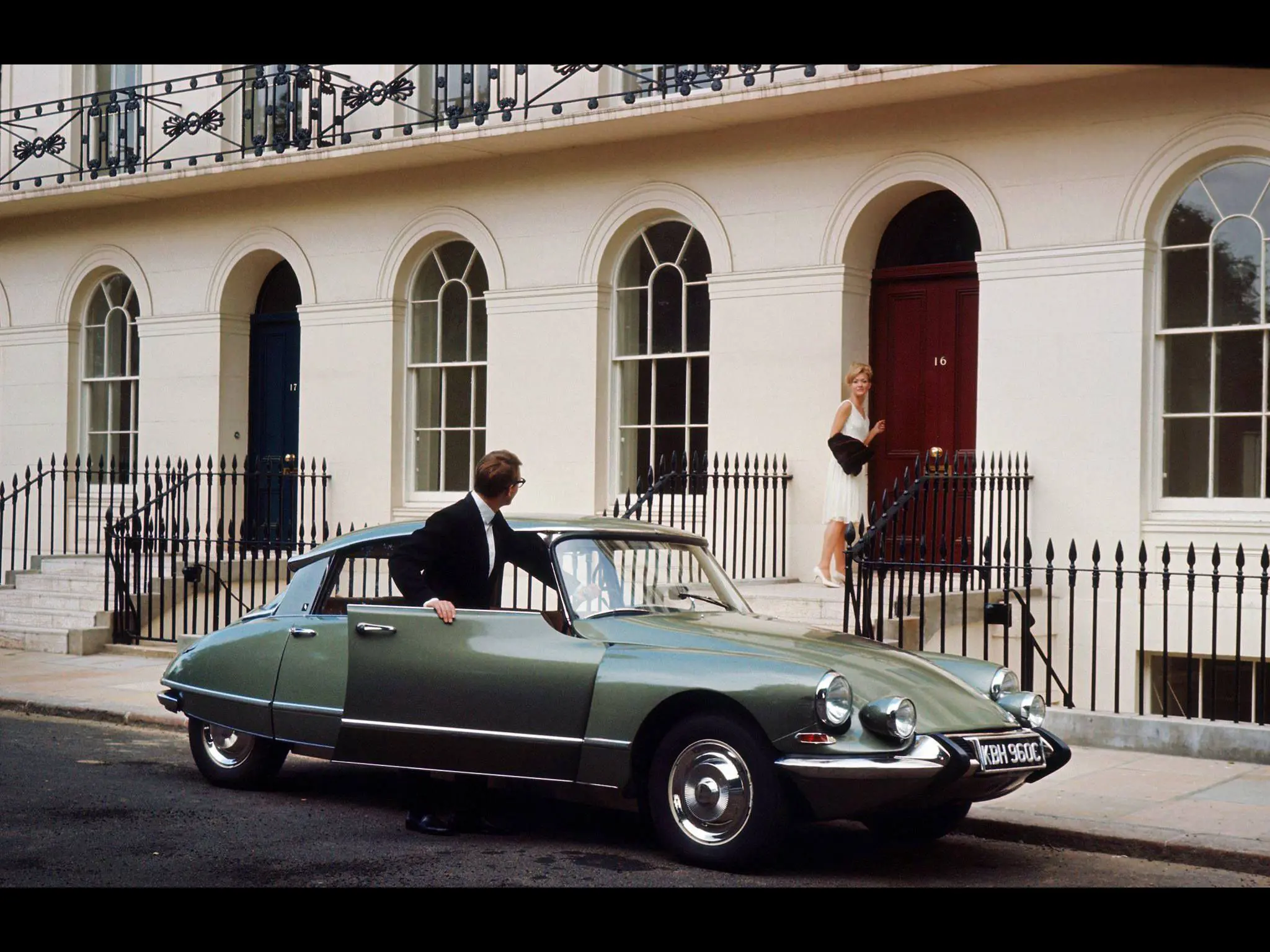 Slough Citroën DS Pallas