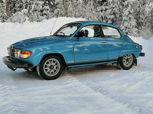 Saab 96 in the snow