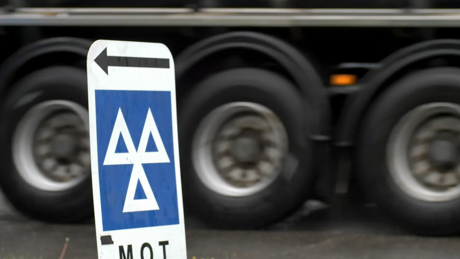 mot sign