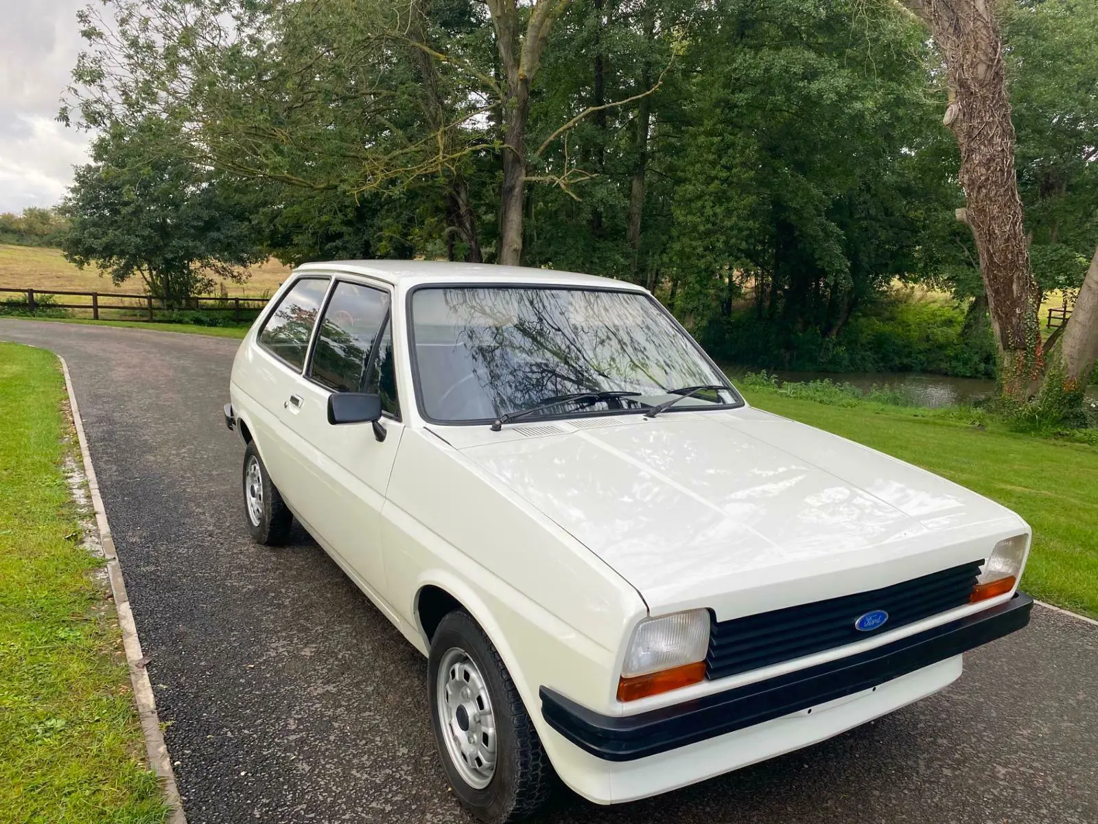 Ford Fiesta Side Profile