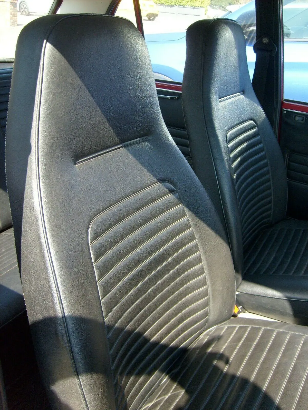 Hillman Seats