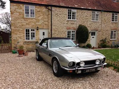 Aston Martin AMV8 Convertible