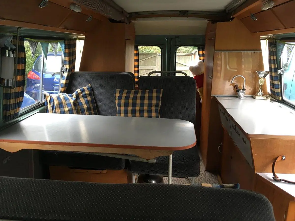 Commer Interior