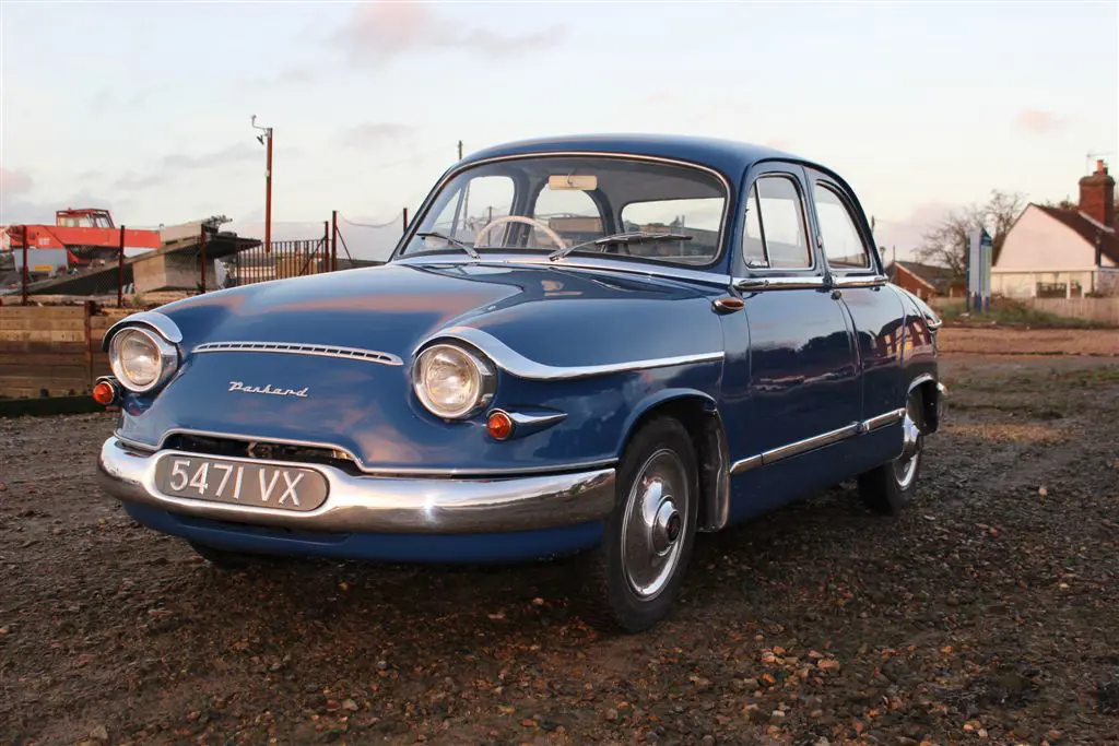 Panhard PL17
