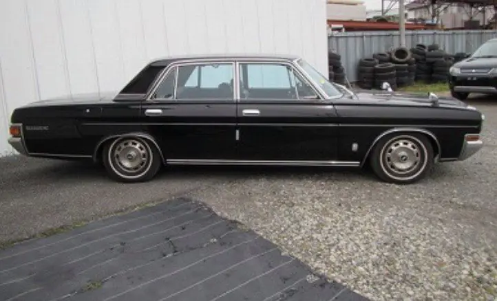 Nissan president side